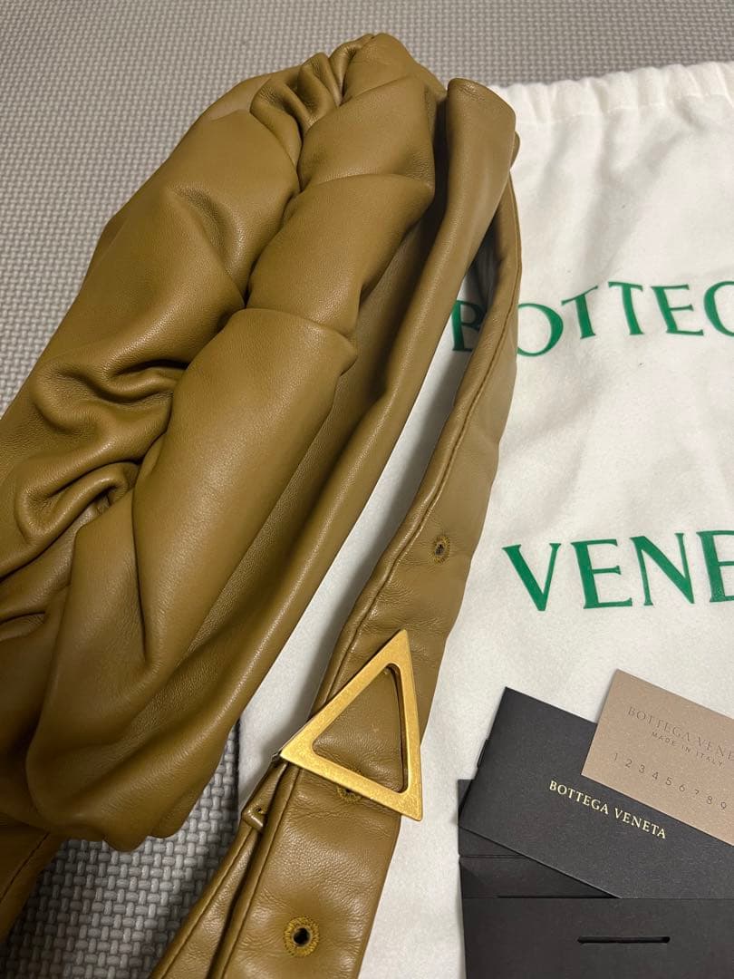 専用goodさま　ボッテガヴェネタ　ザ・ボディ・ポーチ⭐︎試着のみ