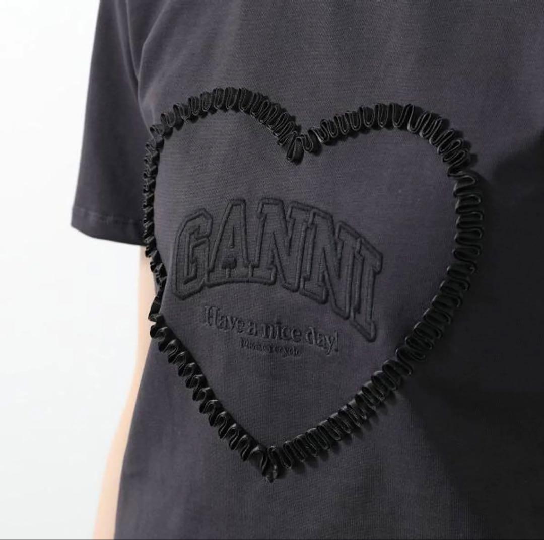 GANNI ブラック 半袖 Tシャツ