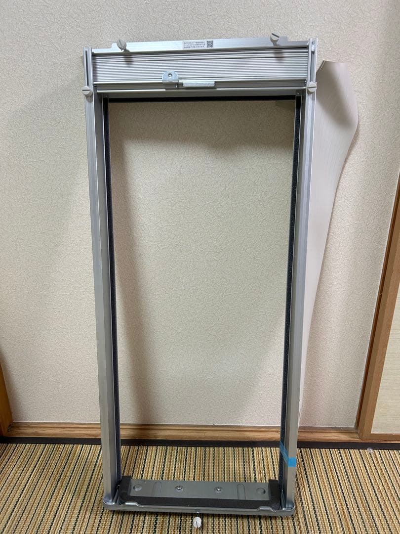 コロナ　ウインドエアコンの窓枠　標準取付枠