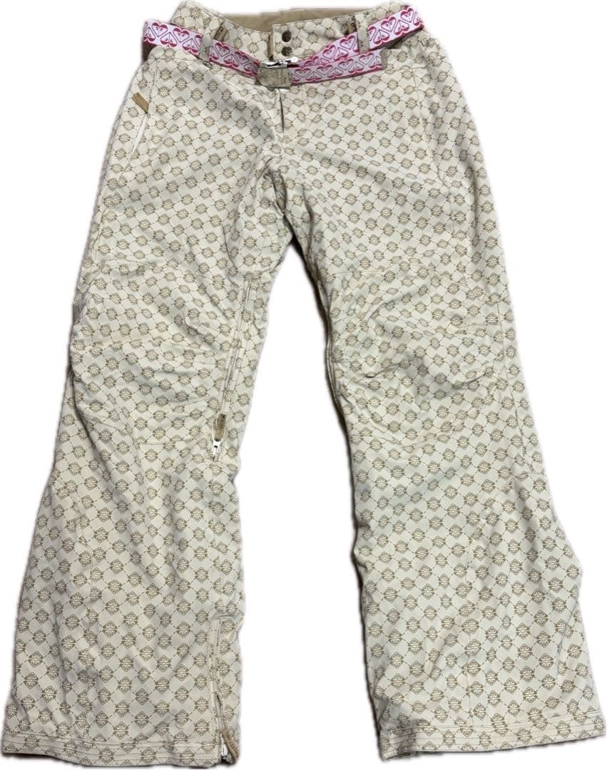 赤いスノーボードウェア（女性用）