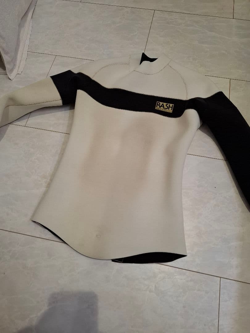 RASH タッパーウェットスーツ L/ML ホワイト・ブラック