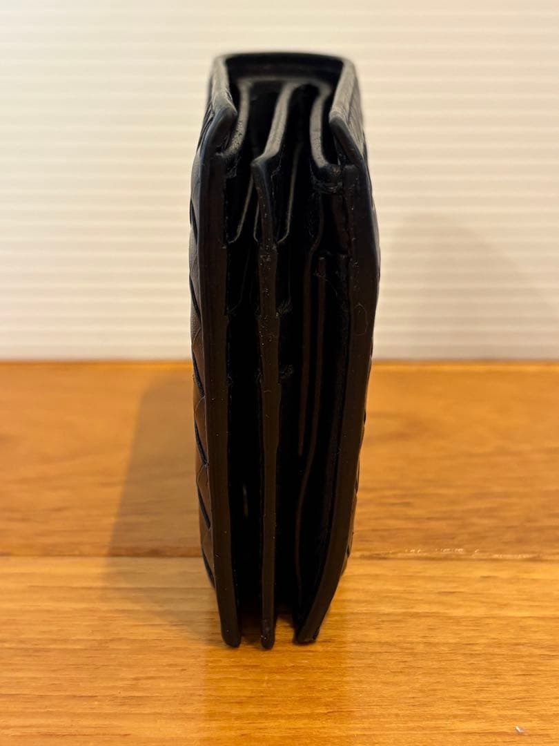 BOTTEGAVENETA ボッテガヴェネタ　二つ折り財布　黒　レザー