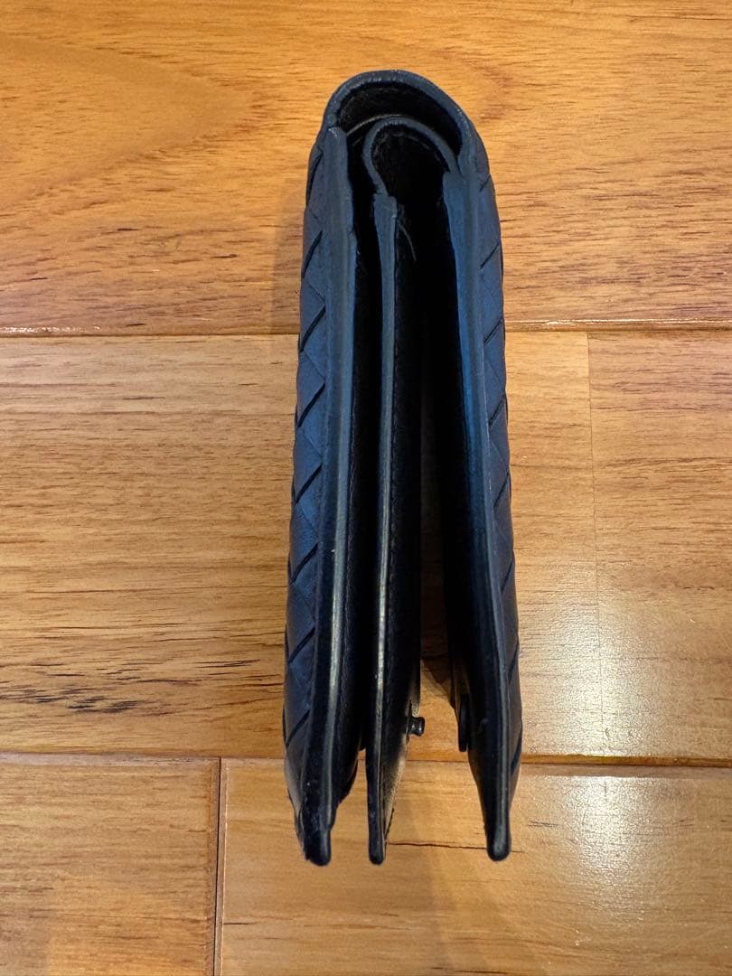 BOTTEGAVENETA ボッテガヴェネタ　二つ折り財布　黒　レザー