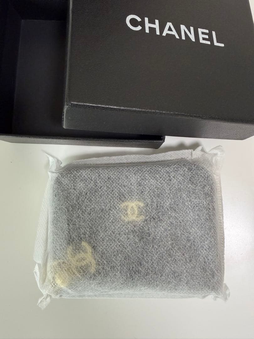 CHANEL ブラックレザー財布 キルティング ノベルティ