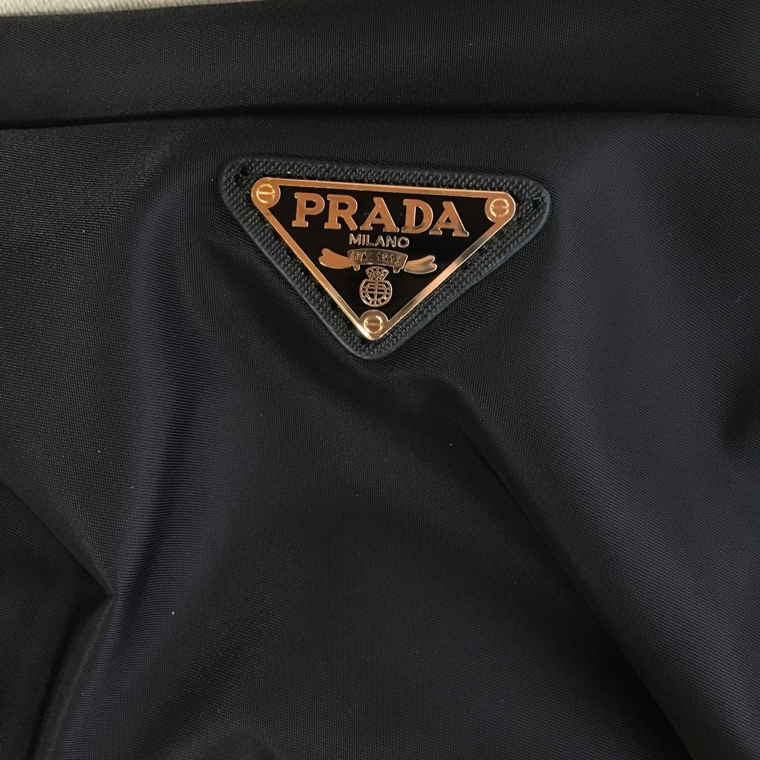 新品⭐︎PRADAプラダ ノベルティ　ブラックショルダーバッグ