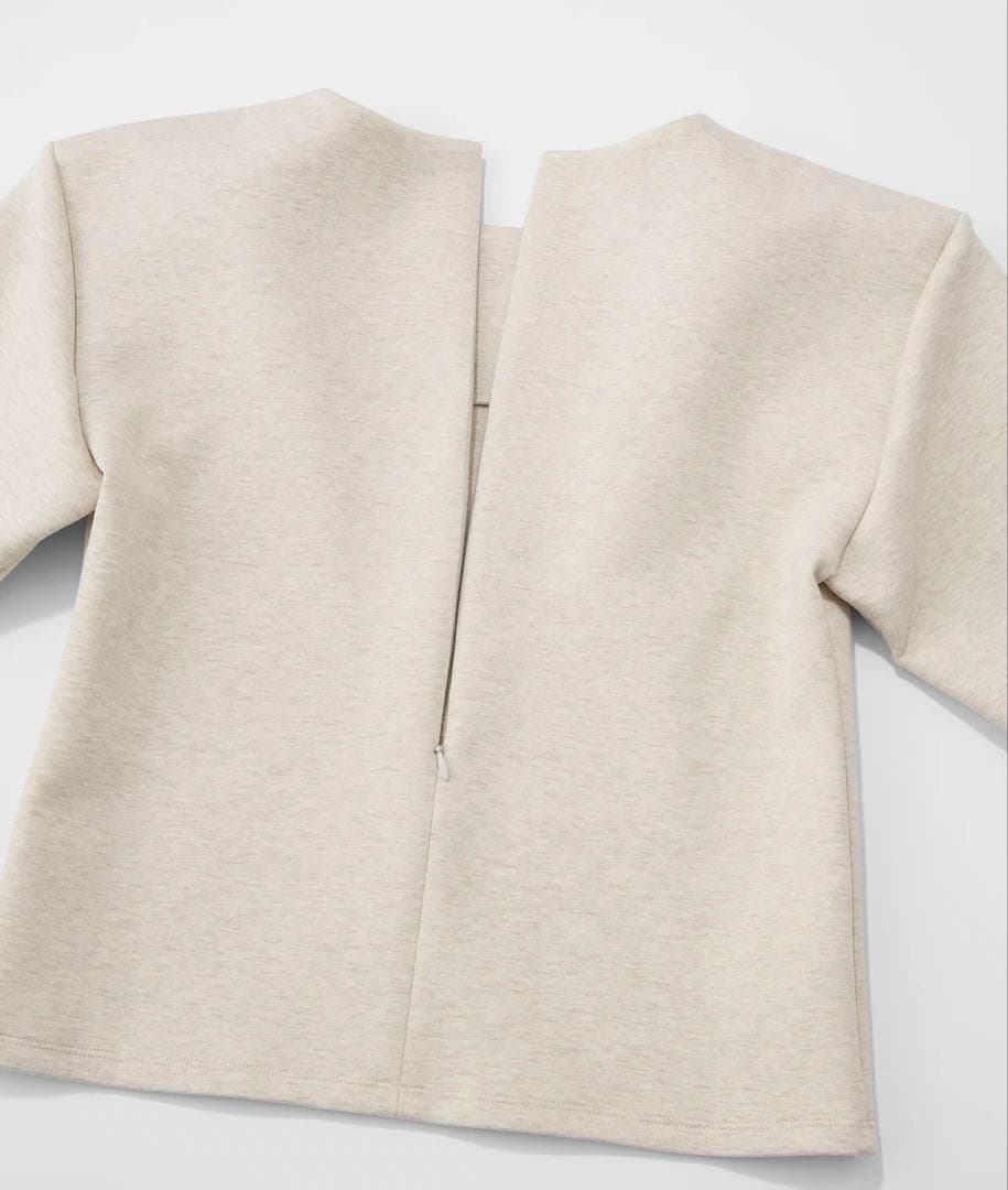 SLOANE 80s パワーウーマン boutique310 サンド　佐藤佳菜子