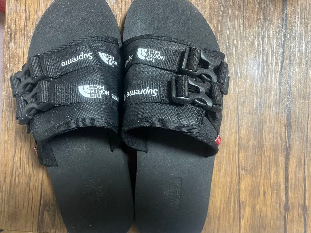 The North Face Supreme スポーツサンダル 黒