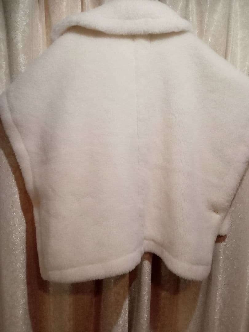 lilirena　ボアポンチョ　　ホワイト