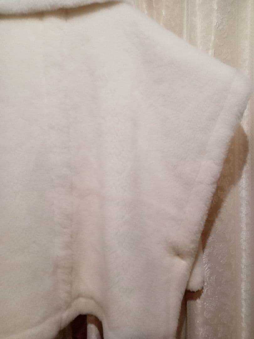 lilirena　ボアポンチョ　　ホワイト