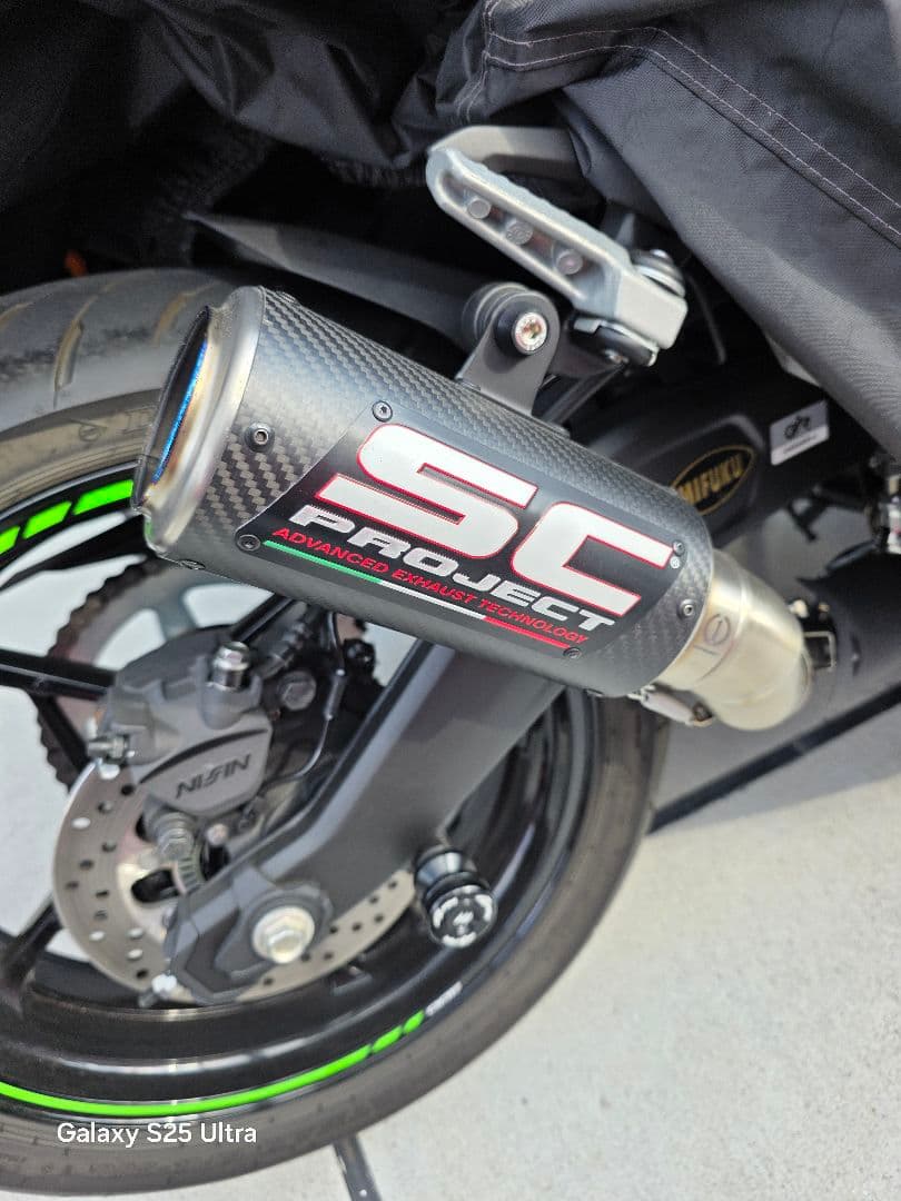 パーツ SC Project Carbon Fiber Muffler ZX4RR