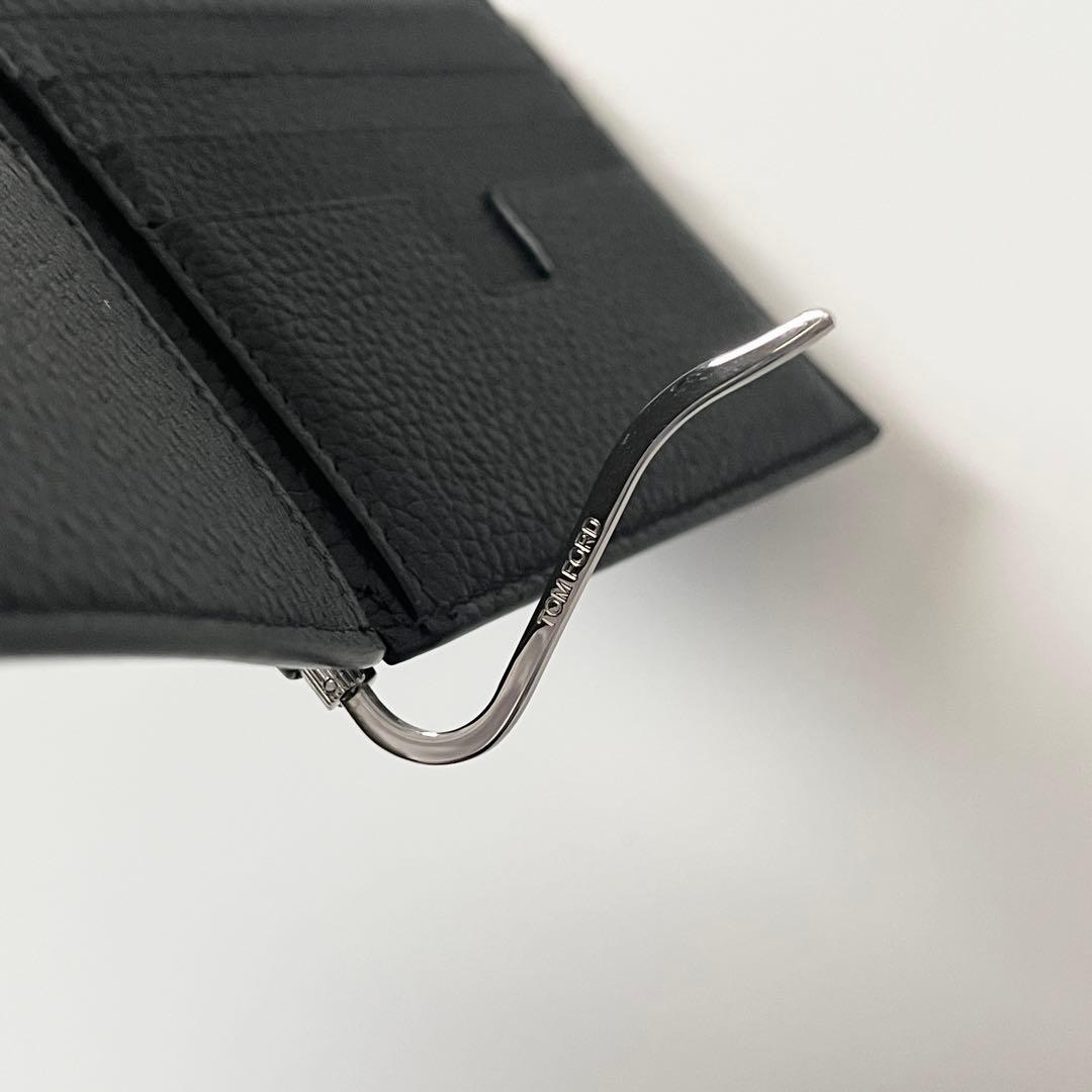 トムフォード　マネークリップ　二つ折り　レザー　黒　ブラック　ロゴ　イタリア製