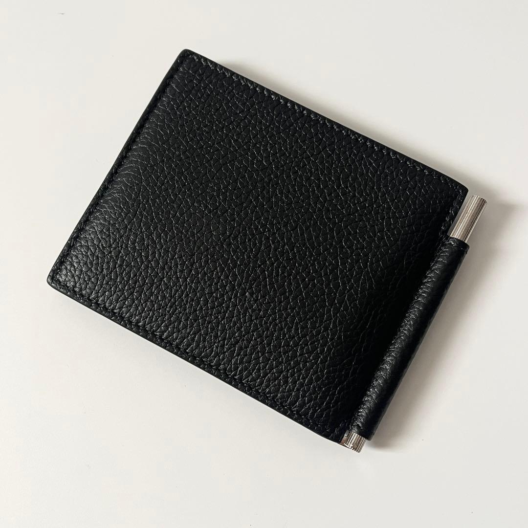 トムフォード　マネークリップ　二つ折り　レザー　黒　ブラック　ロゴ　イタリア製