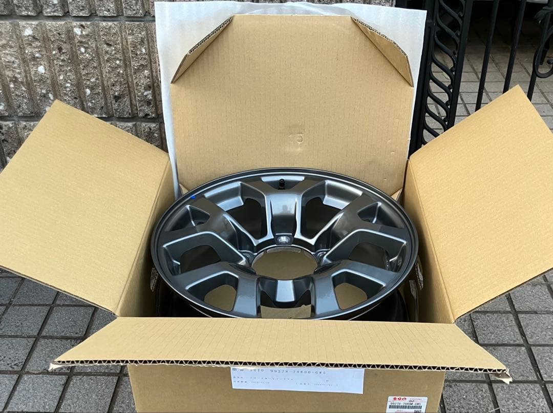 ジムニーノマド 純正ホイール 新車外し 1本のみ その2【送料込み】