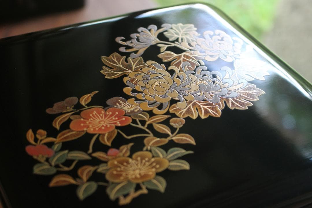 専用！上質黒漆に極上丸紋花蒔絵の映える手提四段重（検輪島塗重箱