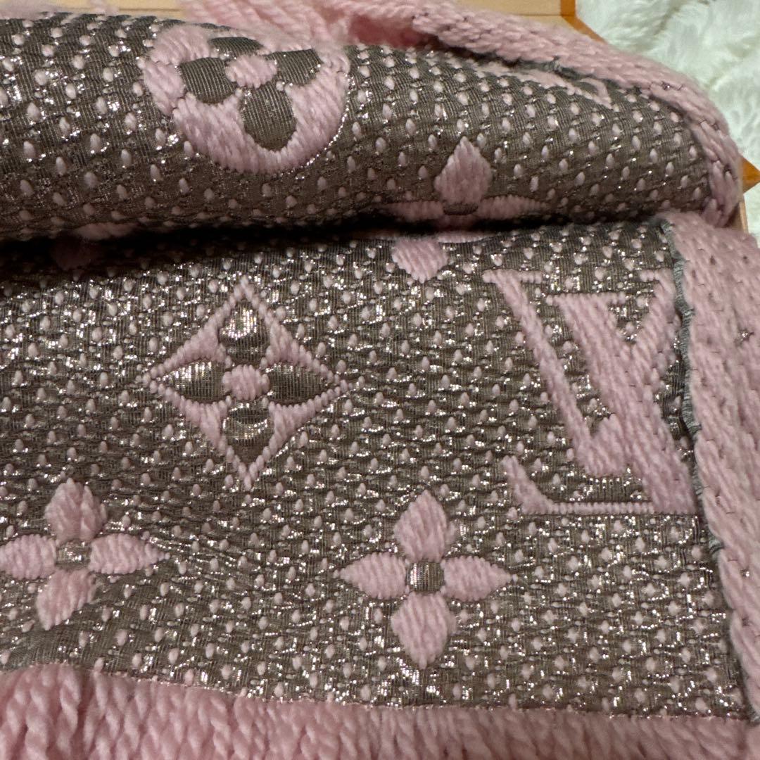 Louis Vuitton ピンク マフラー