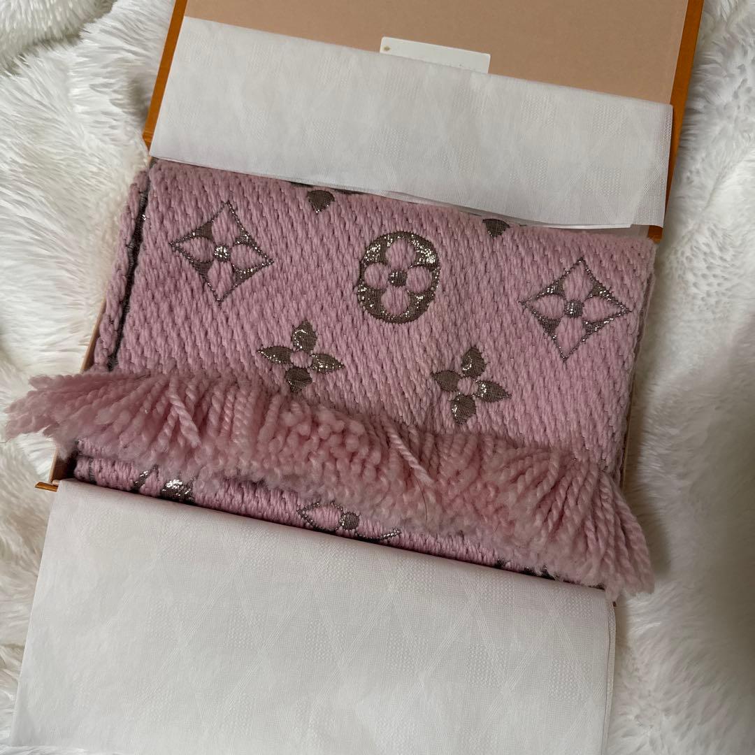 Louis Vuitton ピンク マフラー