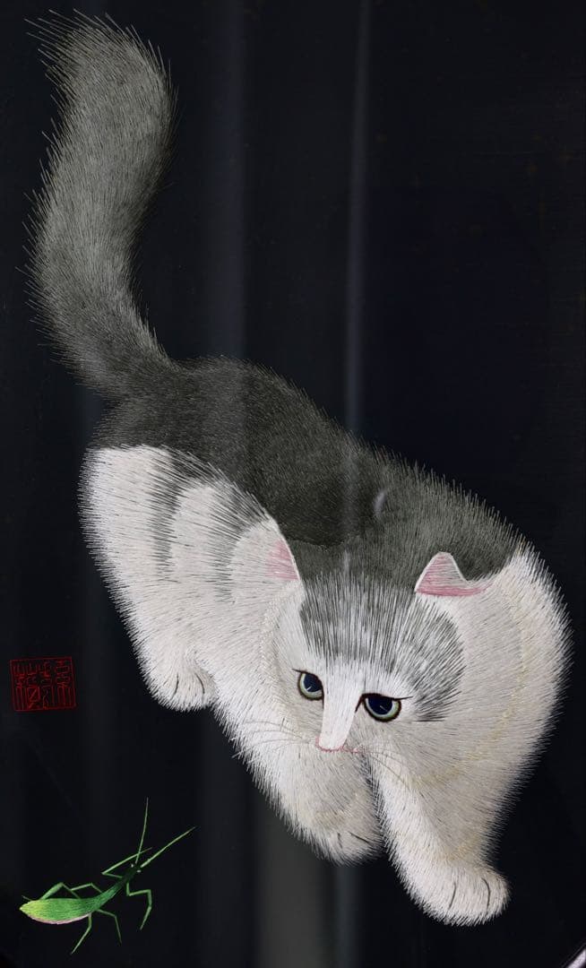 れ*い様 【極上工芸】中国蘇州 両面刺繍 猫とカマキリ 紫檀台付 衝立 高さ74