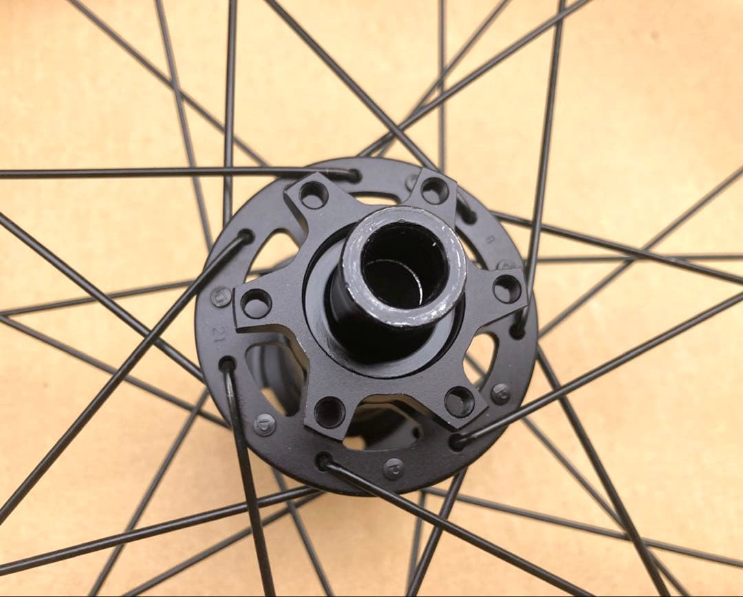 美品!!29 ブースト 15×110 12×148 /スペシャライズド