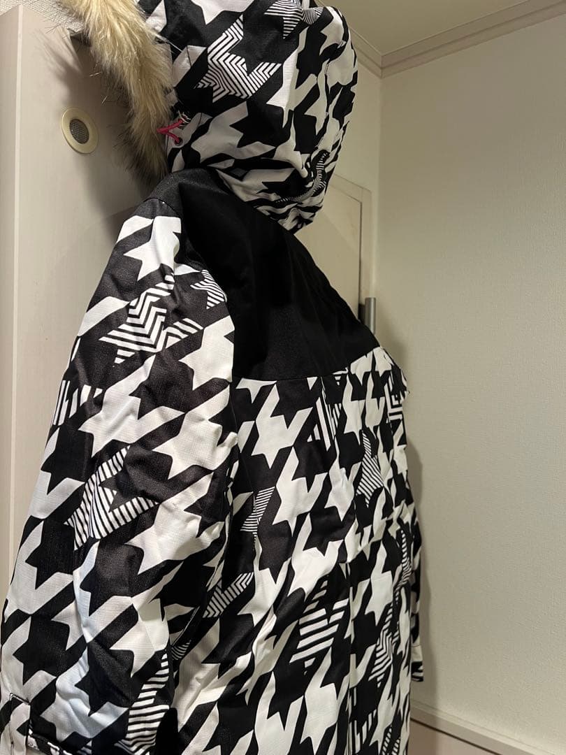 eriiika k. ★半日使用★スノーボードウェアセット（女性用）、