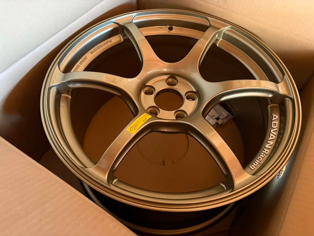 平*能様 ①ADVAN Racing RGⅢ 18×9J 5/100