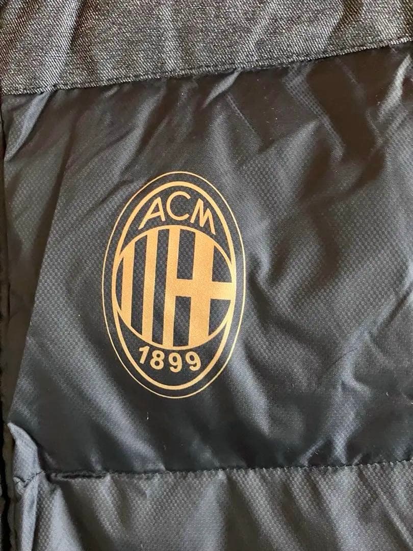 新品未使用 ACミラン 本田圭佑所属 アディダス ダウンベンチコート選手支給品