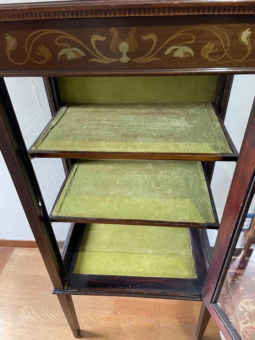 イギリスアンティーク　マホガニー ガラスキャビネット