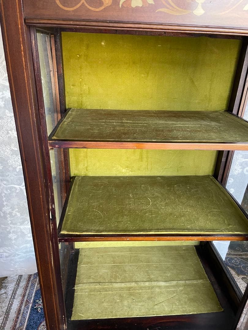 イギリスアンティーク　マホガニー ガラスキャビネット