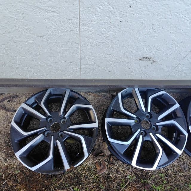 16インチ ホンダフィット純正アルミホイール