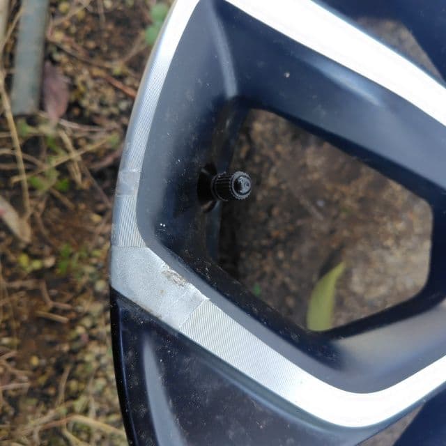 16インチ ホンダフィット純正アルミホイール