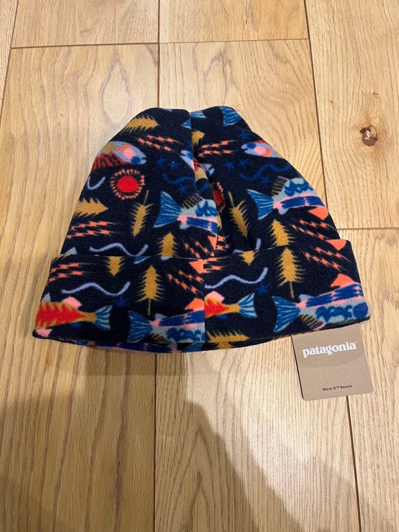 m*u様 【新品】patagonia マイクロD ビーニー トラウトSALMON