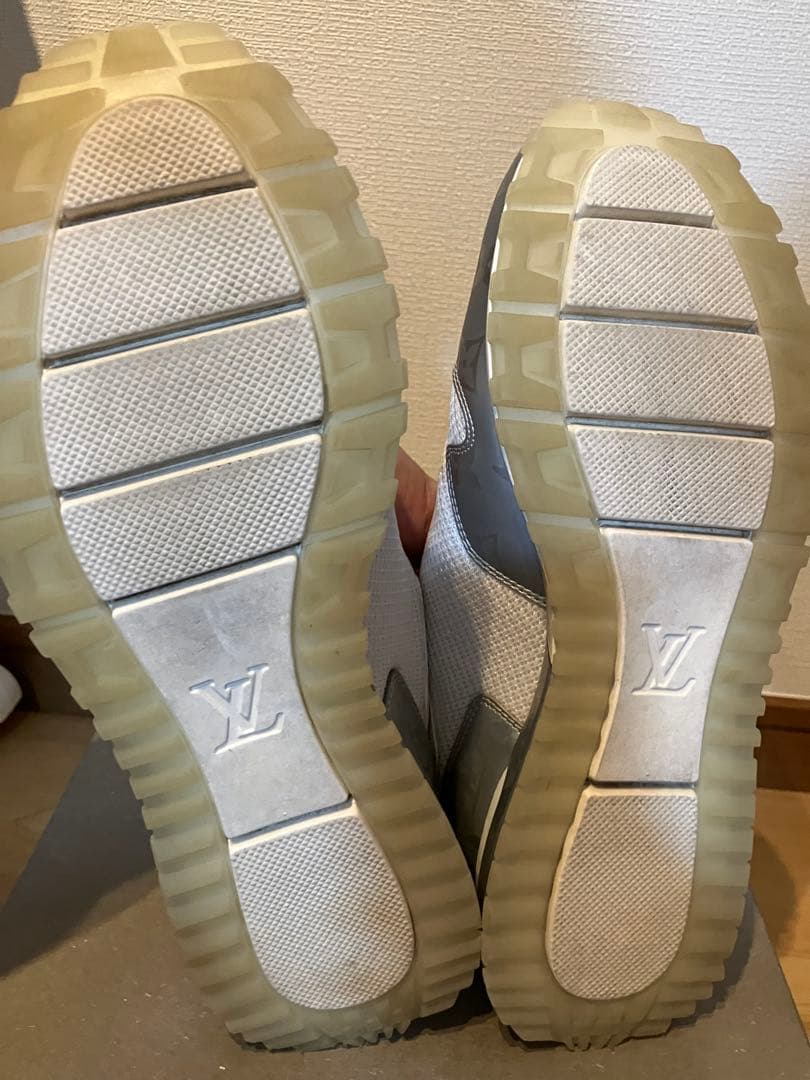 ルイヴィトン　スニーカー