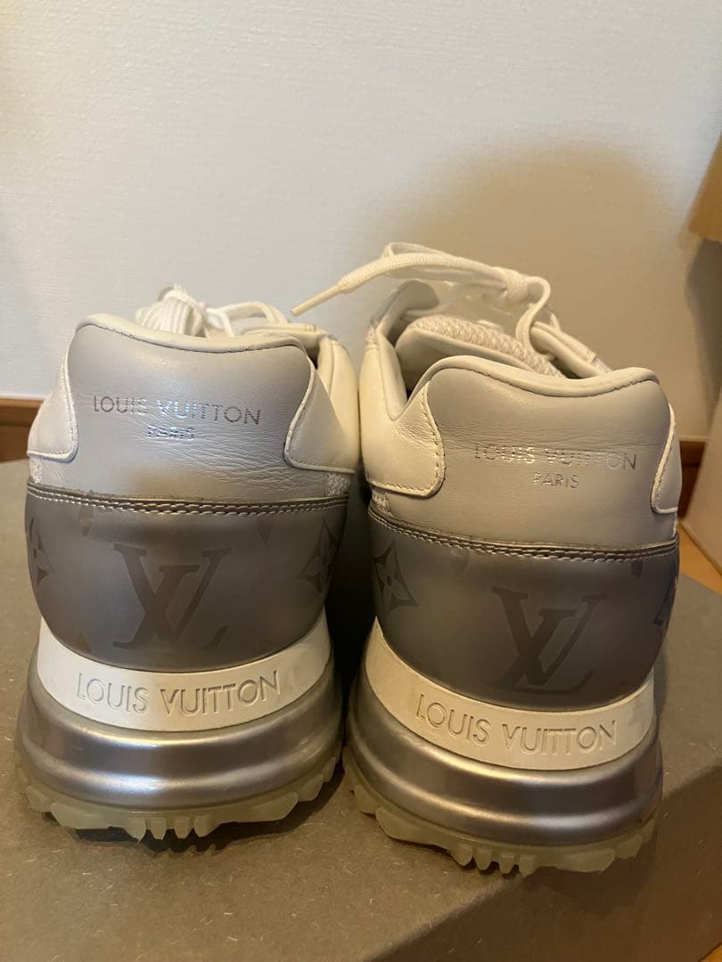 ルイヴィトン　スニーカー