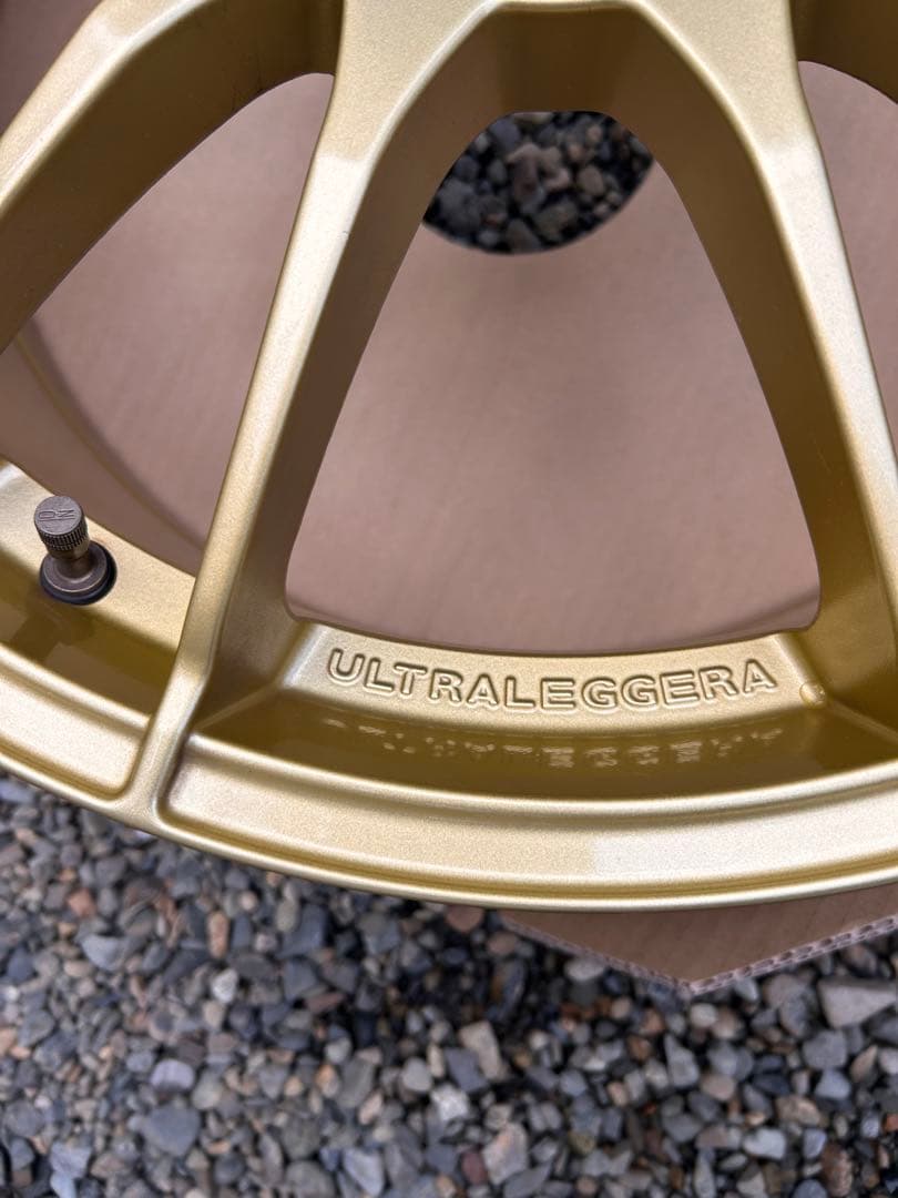 値下げ①OZウルトラレッジェーラ18インチゴールド5穴PCD100オフセット48