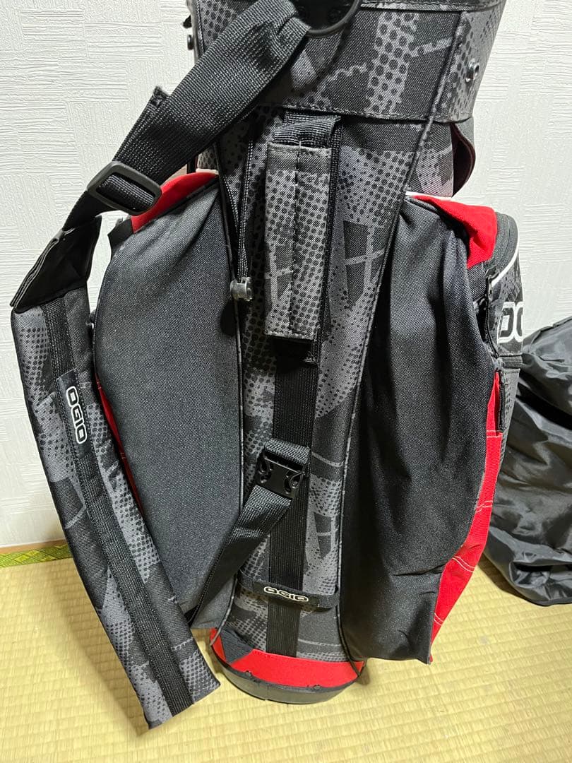 超美品！OGIO オジオ GIZA 9.5型 14分割　ゴルフ キャディバック