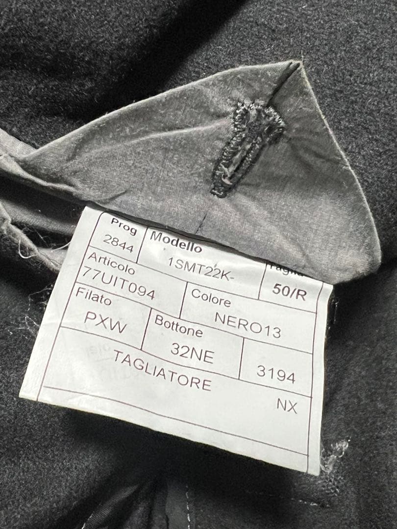 美品タリアトーレ黒 カシミヤ100%ジャケット 50サイズ TAGLIATORE