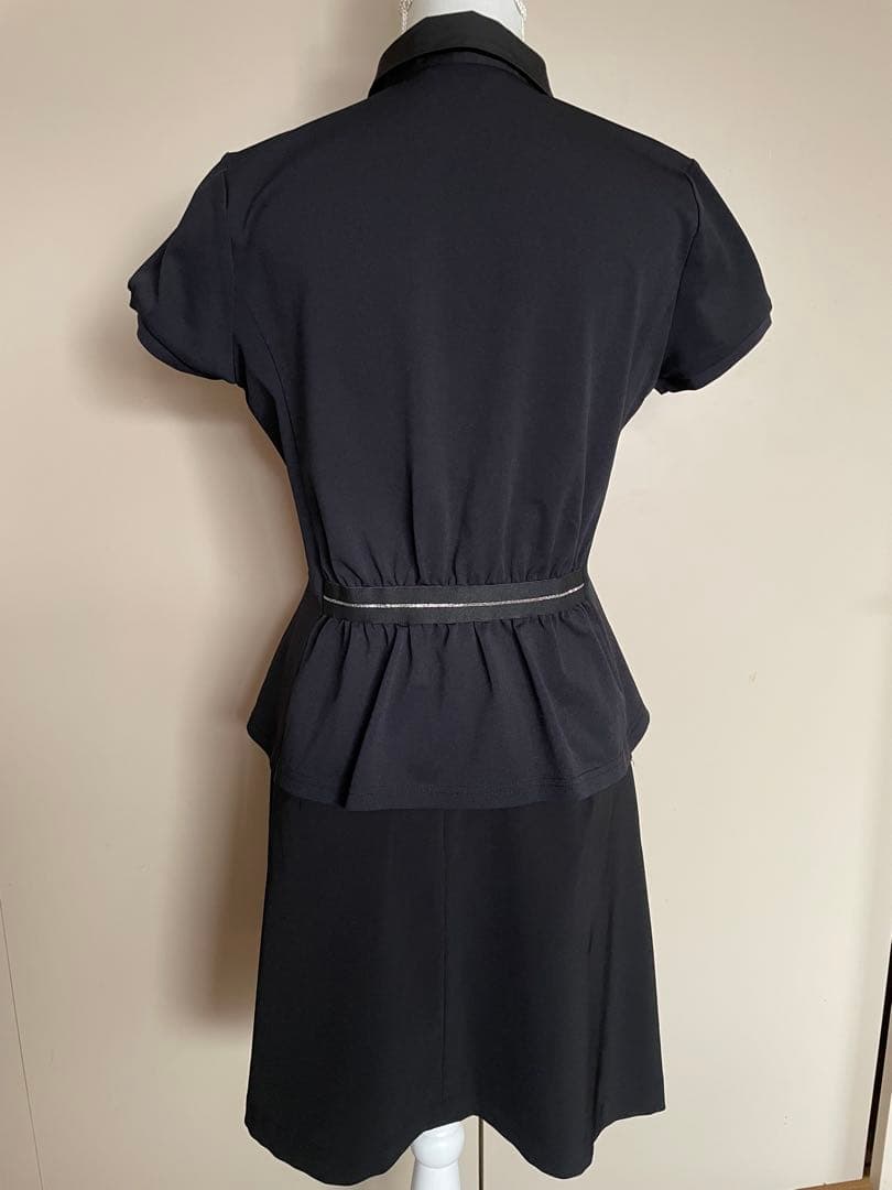 【美品】LANVIN SPORT ベージュと黒のポロシャツ ペプラムシャツ