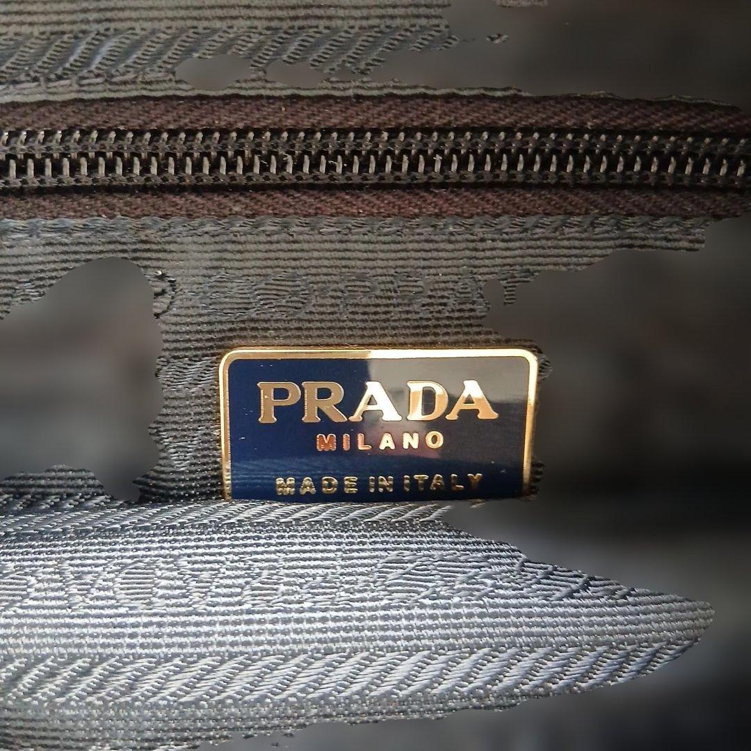 PRADA ネイビー キルティング ショルダーバッグ