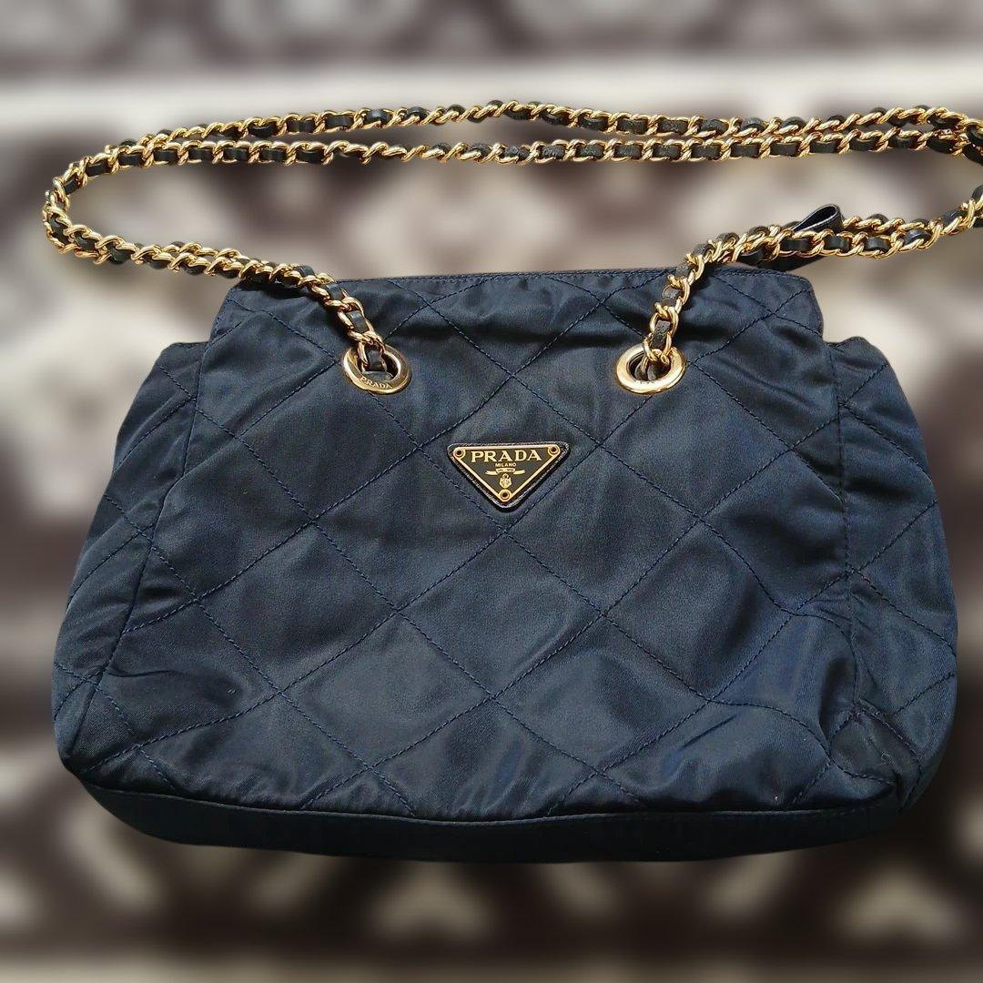 PRADA ネイビー キルティング ショルダーバッグ