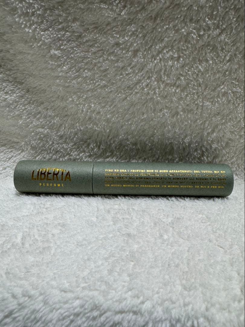 LIBERTA PERFUME スプレータイプ 4種