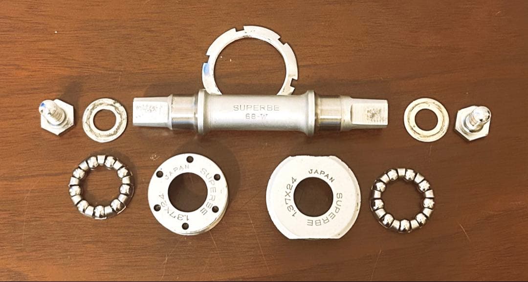 suntour superb サンツアーシュパーブ　ボトムブラケット　ＢＢ