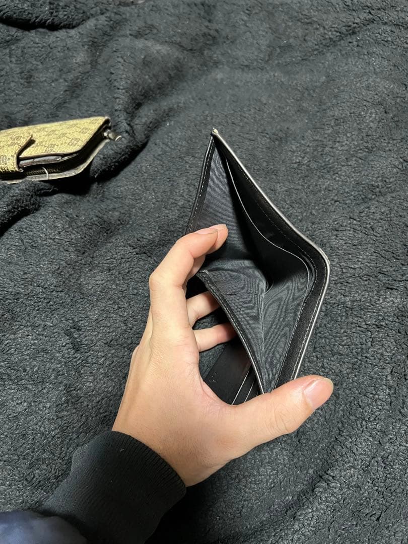 GUCCI スネークデザイン 二つ折り　財布