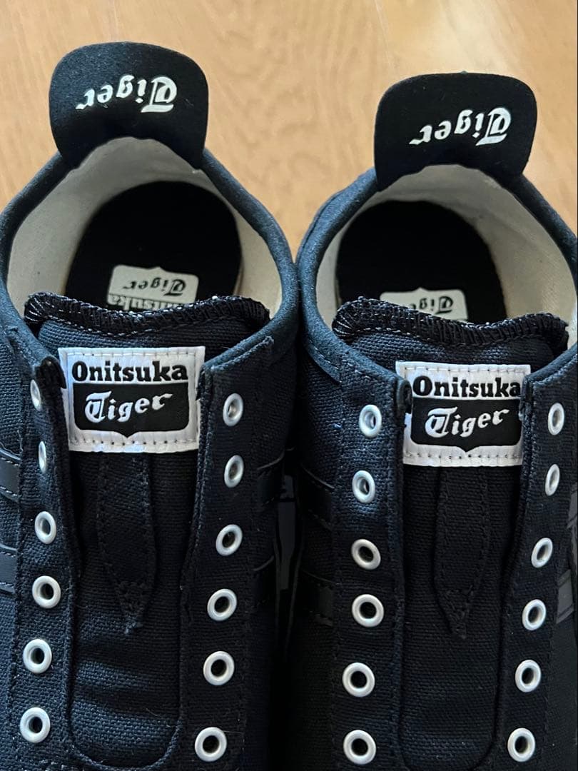 Onitsuka Tiger ブラック スニーカー スリッポン