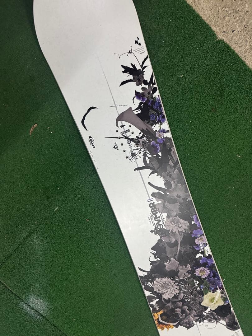 November D4 142センチ　ノベンバー　板