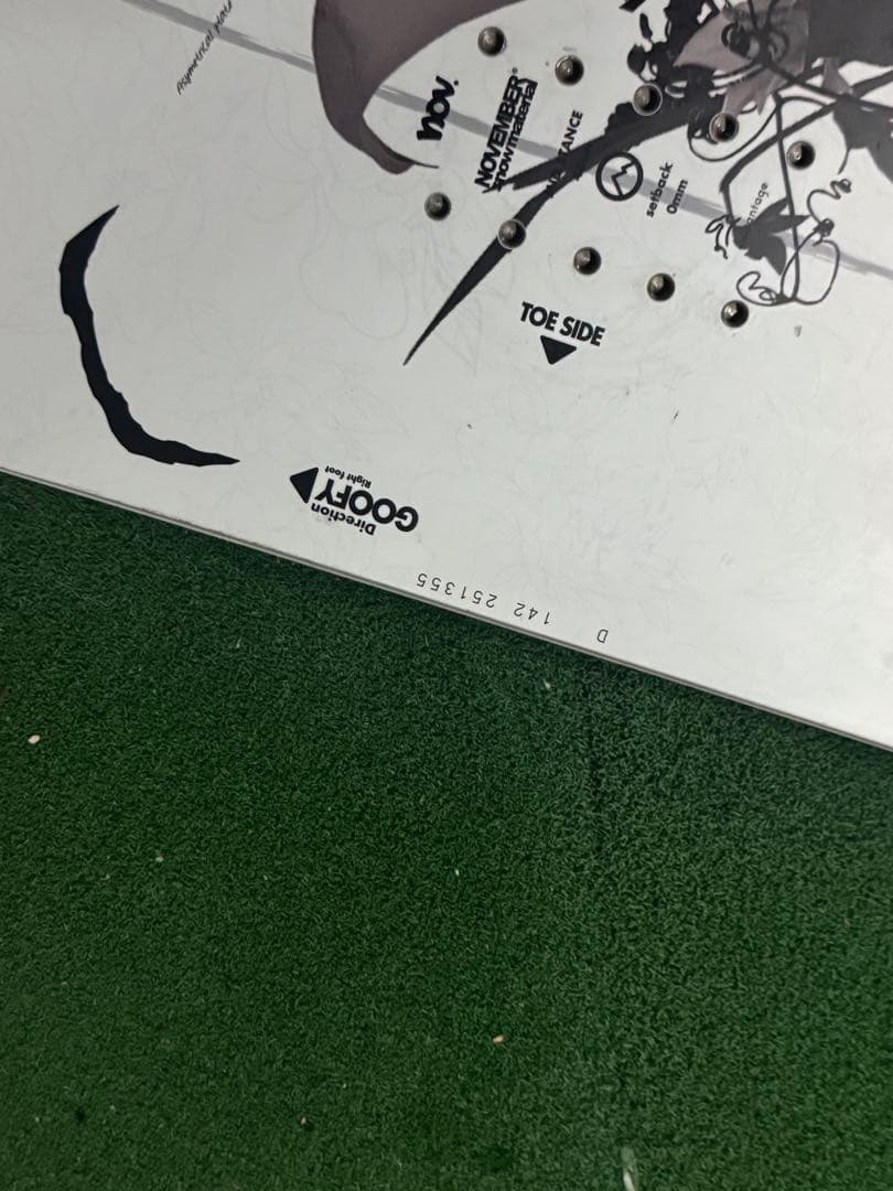 November D4 142センチ　ノベンバー　板