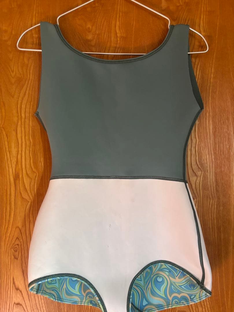 水着・ラッシュガード seea