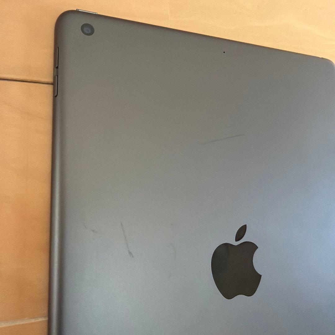 アップル Apple iPad 第7世代 Wi-Fi 32GB MW742J/A