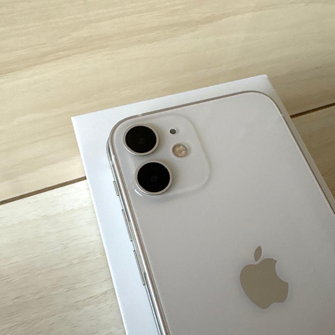 【極美品】iPhone 12 mini ホワイト SIMフリー 128GB