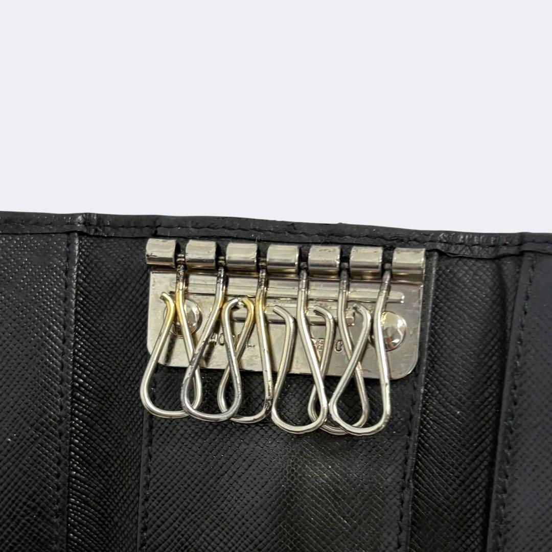 美品✨ プラダ　6連 キーケース　三角ロゴ　サフィアーノレザー　ブラック