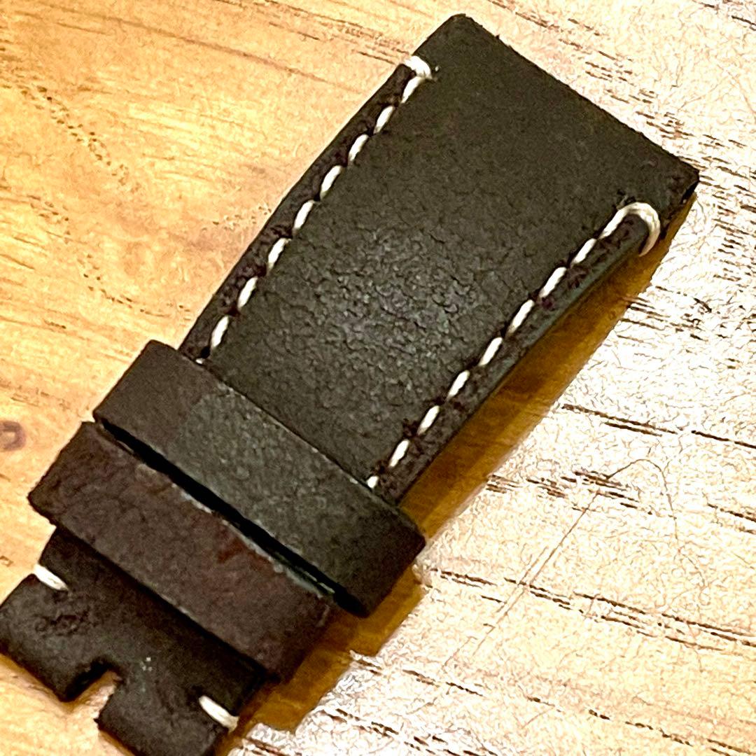 TUDOR チューダー　チュードル　革