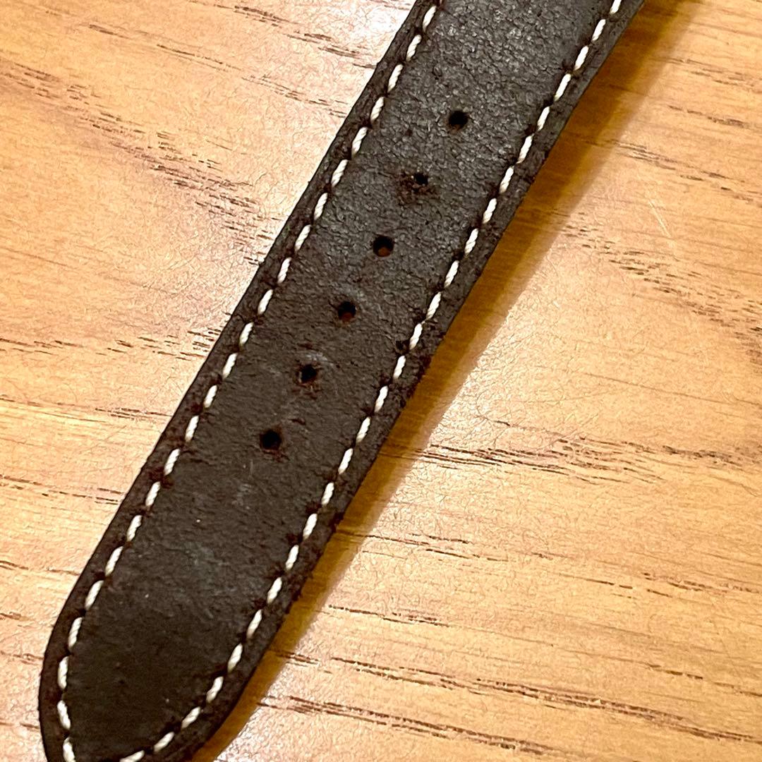 TUDOR チューダー　チュードル　革